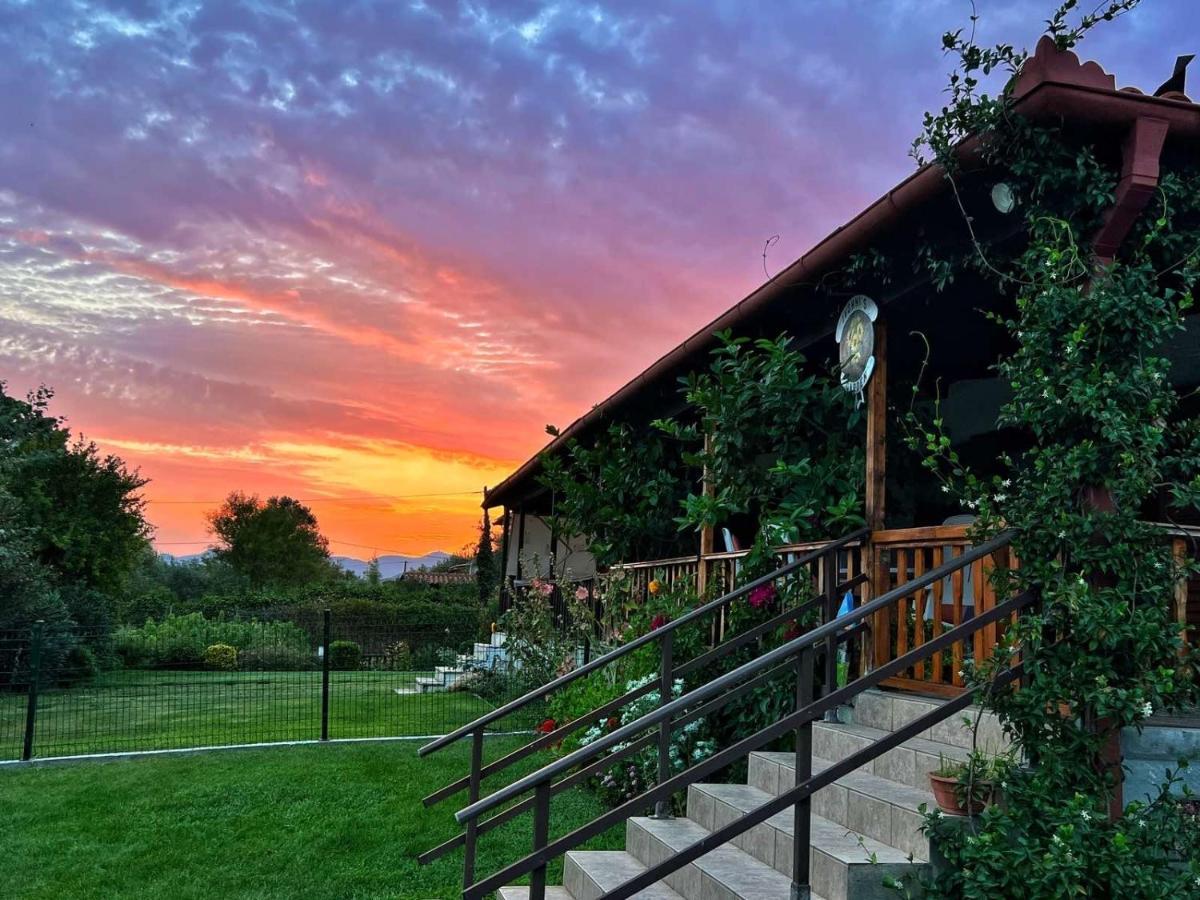 Ivonnis Garden Villa Mesimvria  Екстериор снимка
