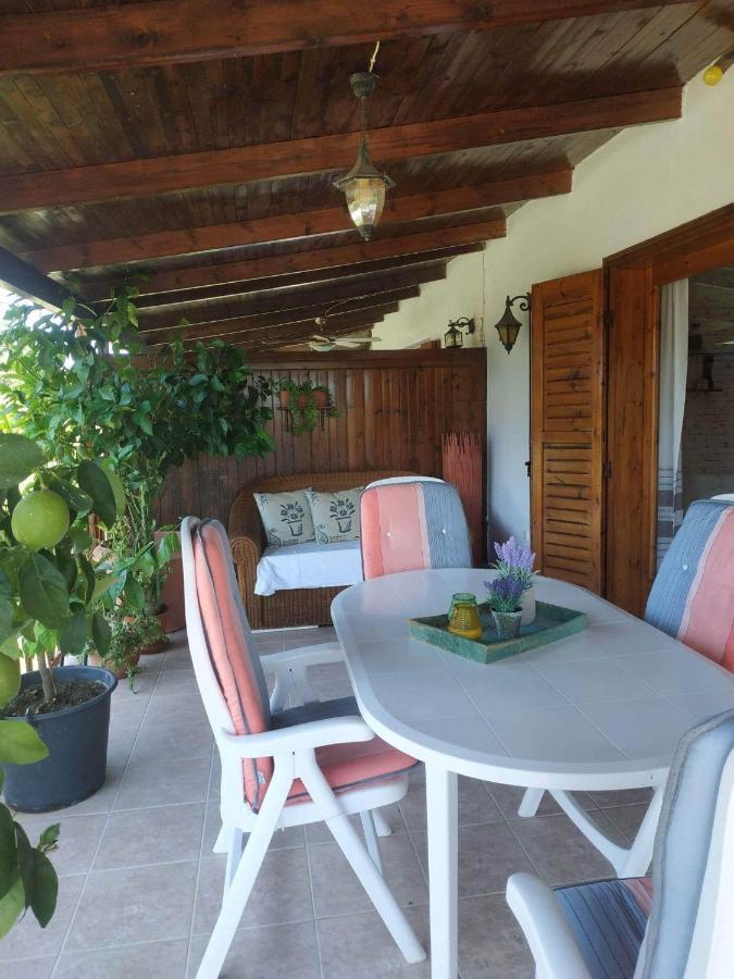 Ivonnis Garden Villa Mesimvria  Екстериор снимка